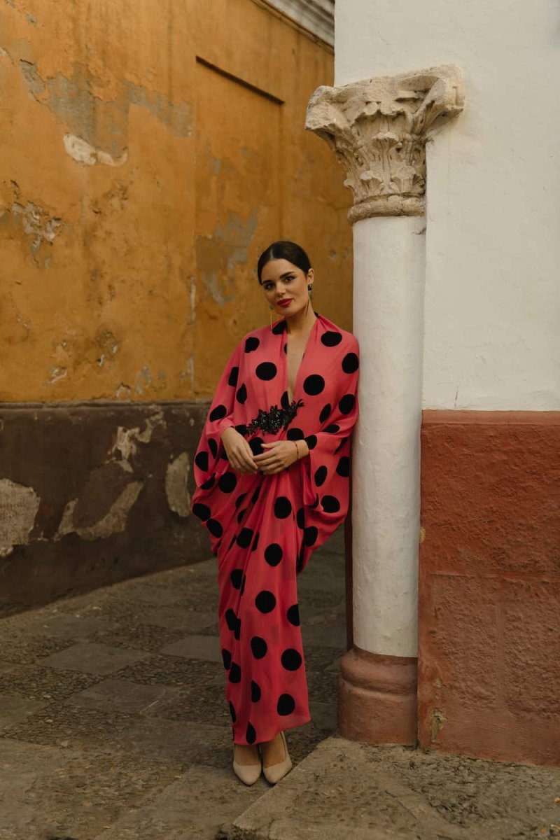 Vestido invitada coral Shaira con lunar terciopelo negro - Imagen 2